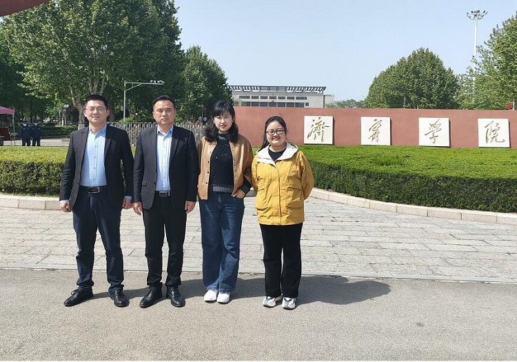 Shandong Weixin Went To Jining College To Discuss School-Enterprise Cooperation