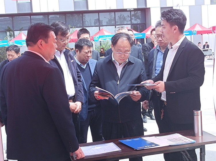 Shandong Weixin Participate In A Large-Scale Recruitment Fair For Veterans Of Jining City'S 2021 