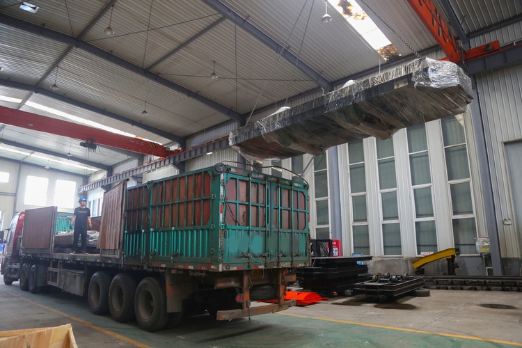 China Coal Group Sent Prop Pulling Winches And Flatbed Trucks To Qingdao Port